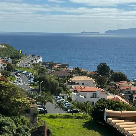 And Modern Flat Near Airport Apartamento