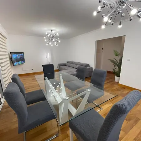 And Modern Flat Near Airport Apartment Santa Cruz (Madeira)