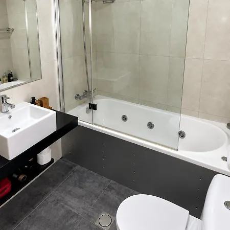 Apartment And Modern Flat Near Airport Santa Cruz (Madeira)