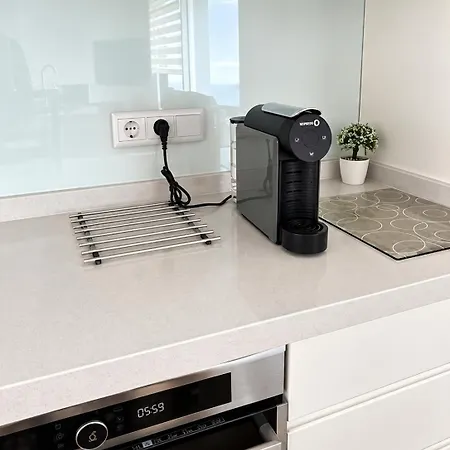 And Modern Flat Near Airport Apartment Santa Cruz (Madeira)