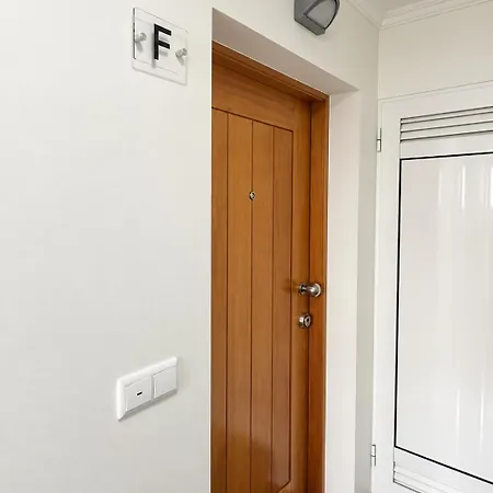 Apartment And Modern Flat Near Airport Santa Cruz (Madeira)