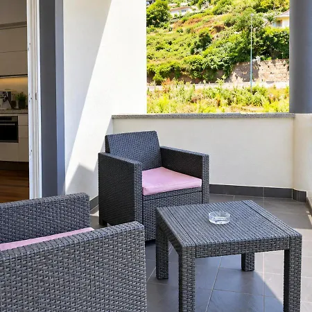 And Modern Flat Near Airport