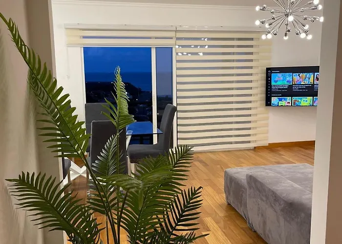 Apartmán And Modern Flat Near Airport Santa Cruz (Madeira)