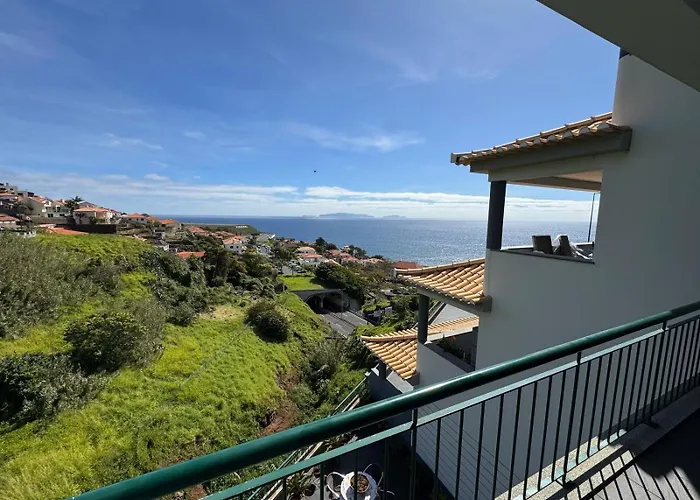 And Modern Flat Near Airport Apartmán Santa Cruz (Madeira)